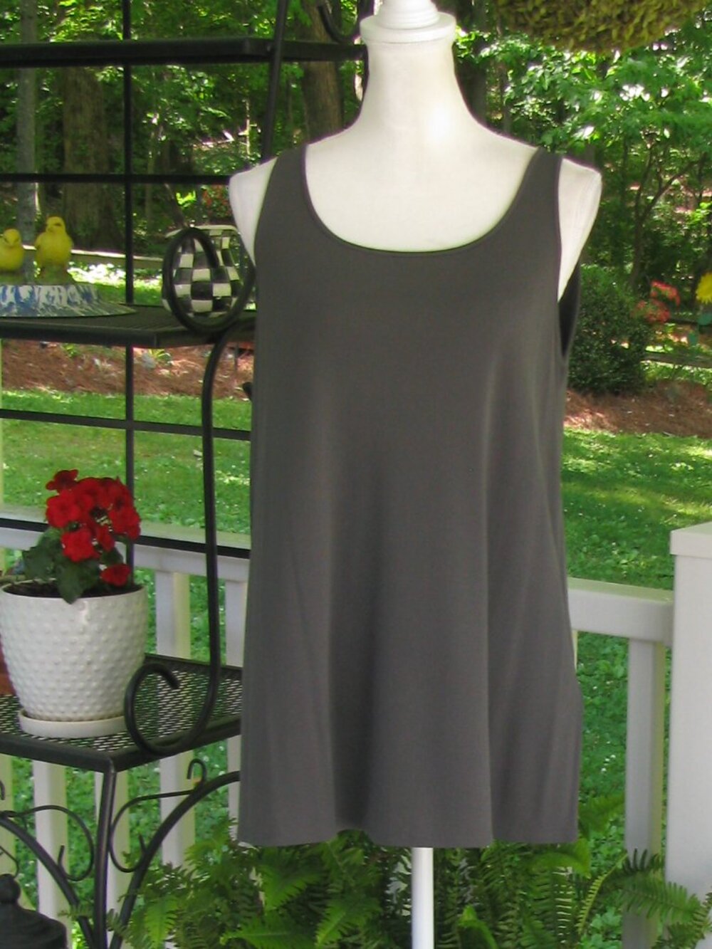 Eileen Fisher Silk Sleeveless top shirt blouse Petite Large luxury style